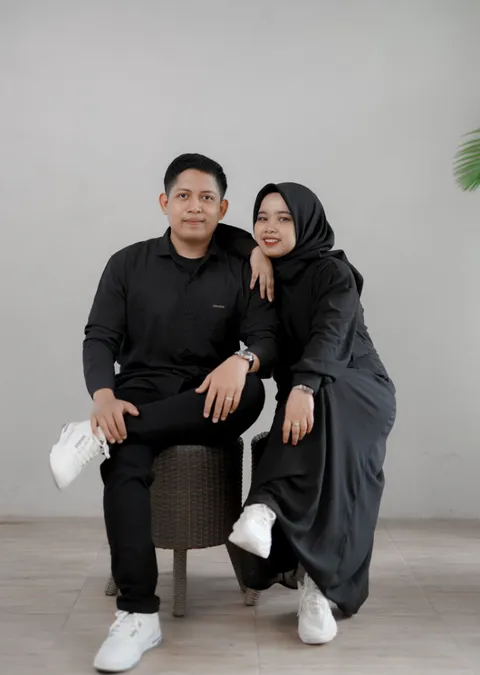 Foto sampul undangan Farieq & Risyda