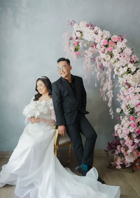 Foto sampul undangan Azis & Debi