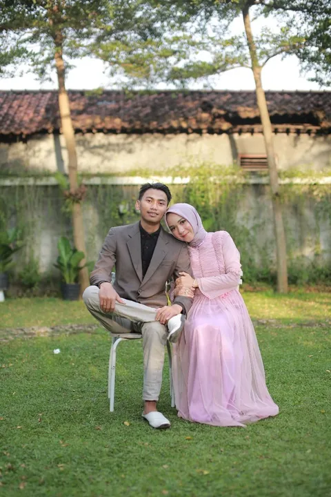 Foto sampul undangan Udin & Utik