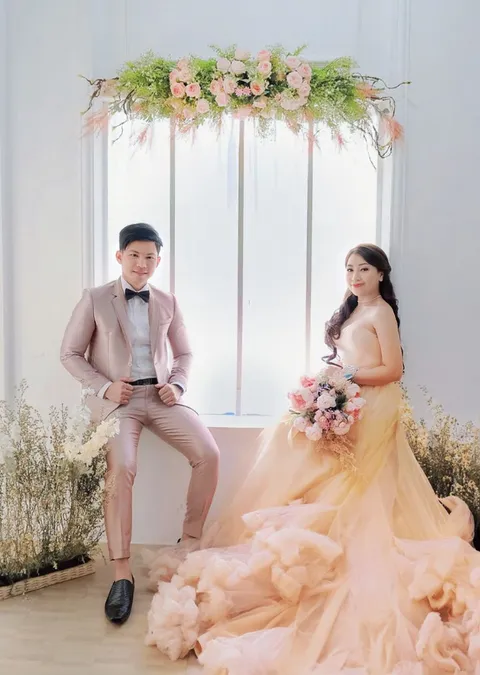 Foto sampul undangan Lilis & Bryan