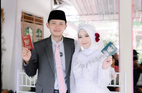 Foto sampul undangan Wening & Dedy