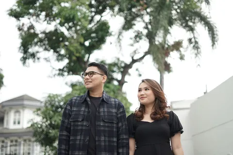 Foto sampul undangan Monica & Fransiscus