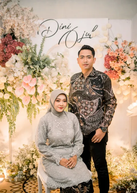 Foto sampul undangan Ojul & Dini