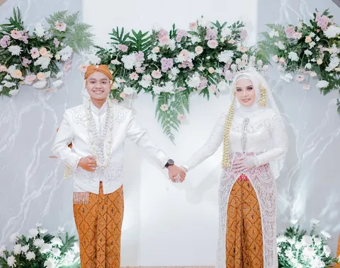 Foto sampul undangan Hendy & Erisa