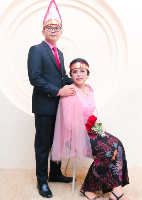 Foto sampul undangan Lusi & Ferdi